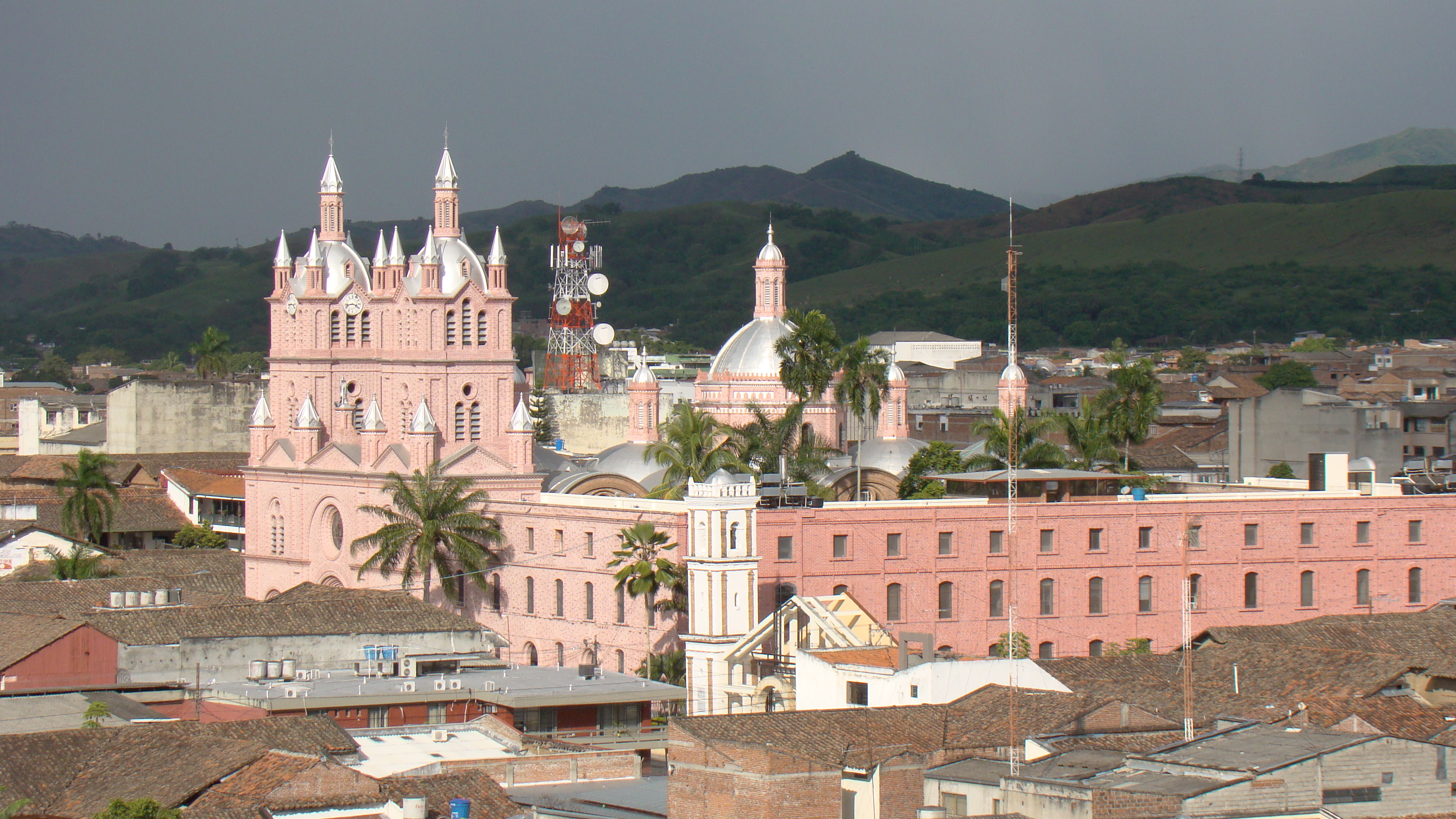 Panorámica_de_Guadalajara_de_Buga_(003)
