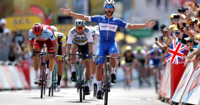 Gaviria se estrena en el Tour de Francia con el Maillot Amarillo Gaviria se estrena en el Tour de Francia con el Maillot Amarillo