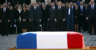 Francia rinde Homenaje a Charles Aznavour Francia rinde Homenaje a Charles Aznavour