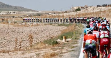 11 Colombianos correrán la Vuelta a España. 11 Colombianos correrán la Vuelta a España.