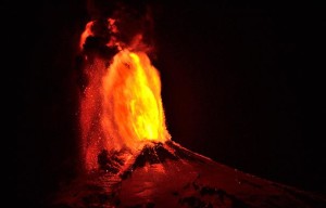 606x388_2015-03-03-CHILE-VOLCANO-villarrica-close-up-closer