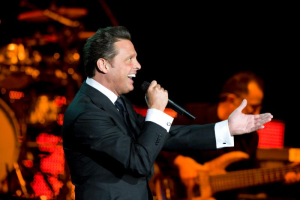 LuisMiguel_Col_AuditorioNacional2.jpg