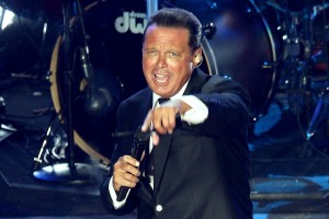 Luis Miguel Fascina Con Deja Vu A 10 Mil Personas En El Auditorio