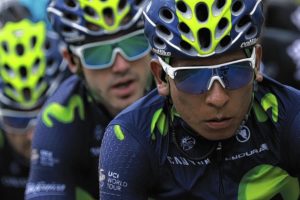 Colombia's Nairo Quintana (R) rides with his teammates of the Spain's Movistar cycling team during the 237,5 km fouth stage of the 103rd edition of the Tour de France cycling race on July 5, 2016 between Saumur and Limoges. / AFP PHOTO / KENZO TRIBOUILLARD