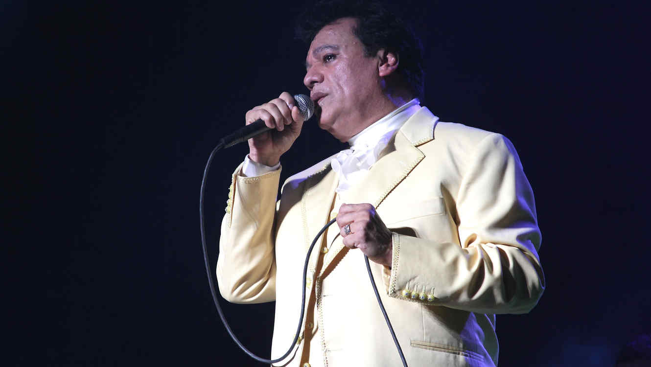 SAN JUAN, PUERTO RICO - MARCH 01: Juan Gabriel performs as part of his "Volver 2015" tour at Coliseo Jose M. Agrelot on March 1, 2015 in San Juan, Puerto Rico. (Photo by GV Cruz/WireImage)